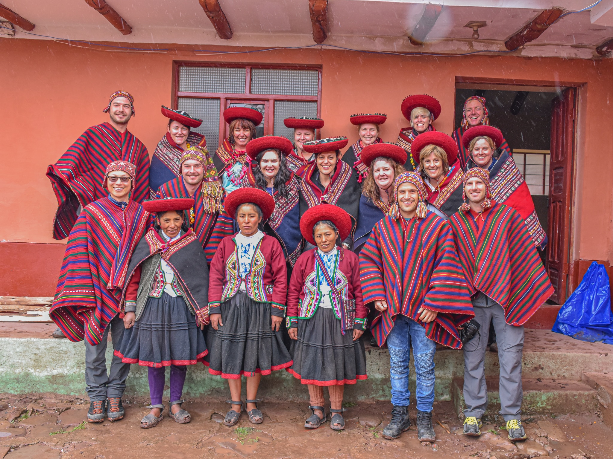 The lovely ladies in Umasbamba - A memory of backpacking Peru