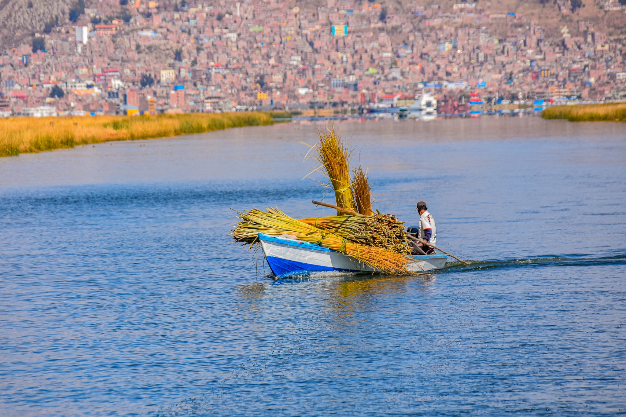 Amazing day on Lake Titicaca whilst backpacking Peru