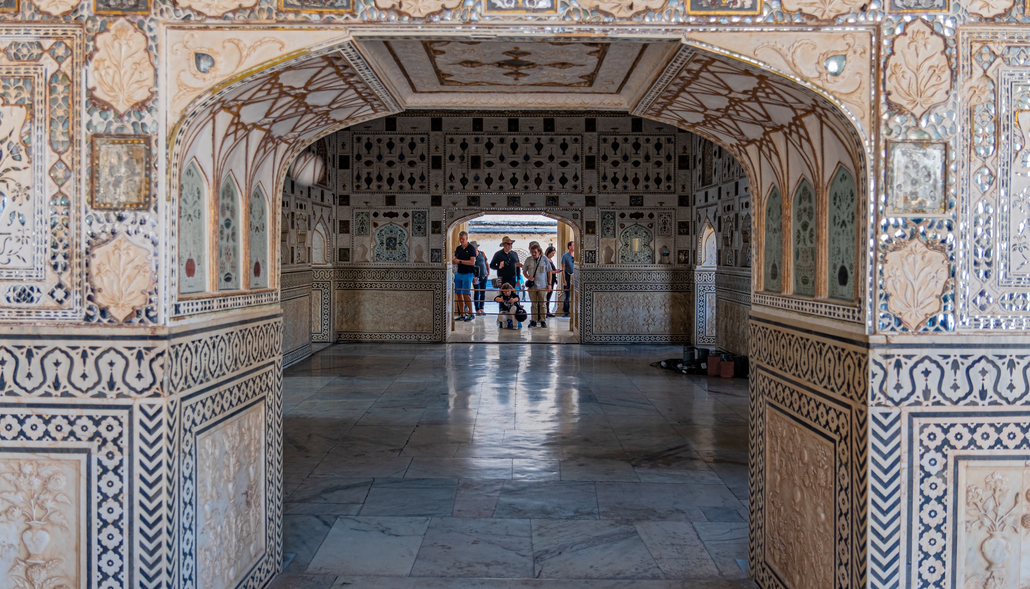 The delights of silver and gems in Amer Fort on India's Golden Triangle
