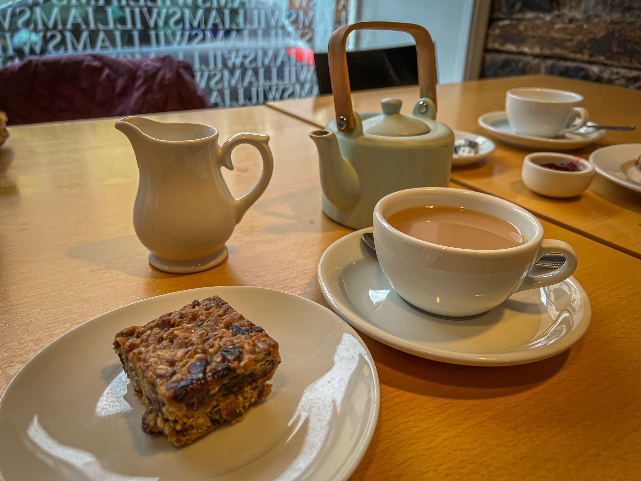Tea and a cake - Best way to enjoy backpacking the UK