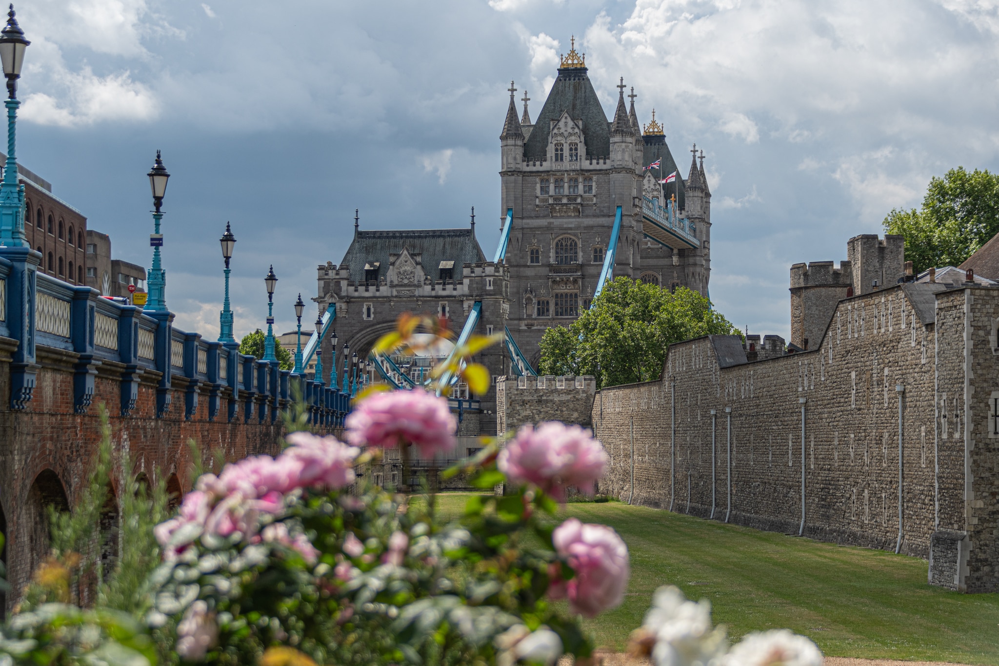 Backpacking the UK at London's Tower Bridge